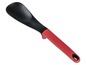 Ein schwarzer Spatel mit rotem Griff
