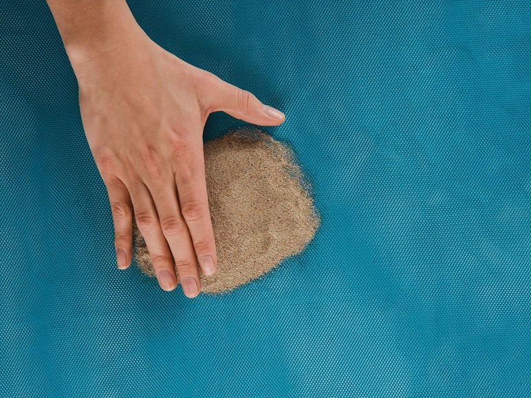 Gehe zu Vollbildansicht: CRIVIT® Strandmatte, 150 x 200 cm, sanddurchlässiges Gewebe, mit Metallösen - Bild 5