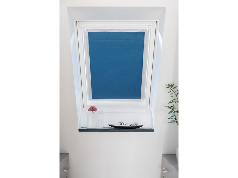 Gehe zu Vollbildansicht: Lichtblick Dachfenster Sonnenschutz Haftfix, ohne Bohren, ab 36 x 51,5 cm - Bild 3