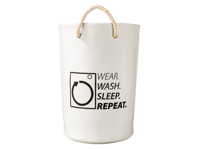 Weißer Wäschekorb mit einem Seilgriff und dem Spruch 'Wear. Wash. Sleep. Repeat.'