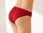Rote Damen-Slips mit tiefem Bund.
