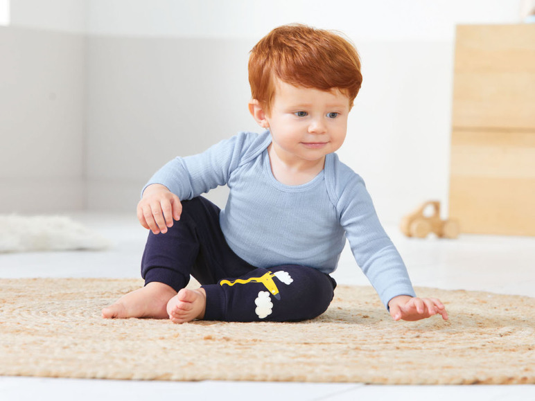 Gehe zu Vollbildansicht: lupilu® Baby Jungen Sweathose, mit Bio-Baumwolle - Bild 10