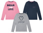 Drei Langarmshirts: pink mit 'Dream and Love', grau mit 'Goodnight' und dunkelblau mit einer Tasche.