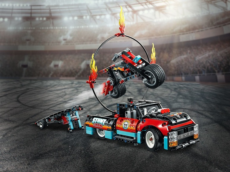 Gehe zu Vollbildansicht: LEGO® Technic 42106 »Stunt-Show mit Truck und Motorrad« - Bild 4