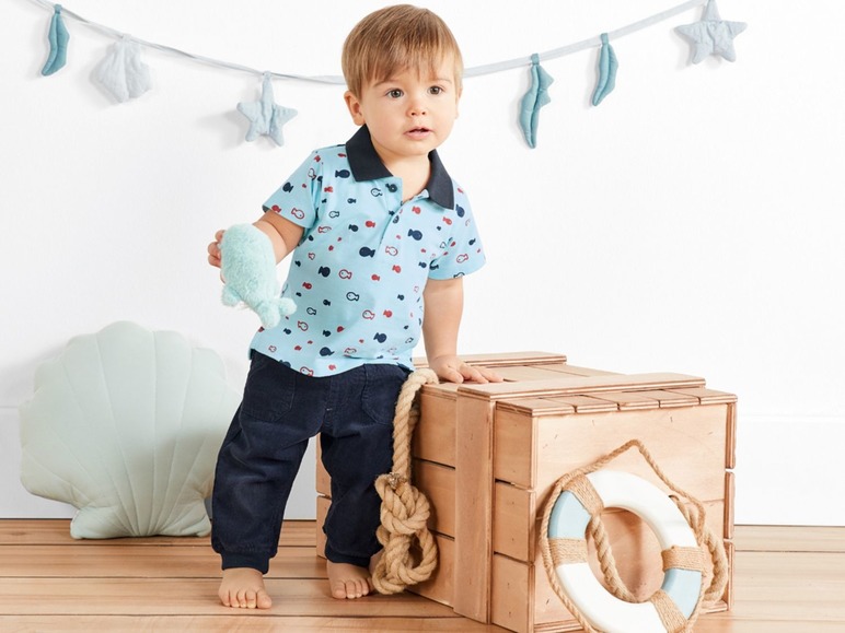 Gehe zu Vollbildansicht: LUPILU® Baby Poloshirt Jungen, mit Seitenschlitzen, verlängerte Rückseite, reine Baumwolle - Bild 3