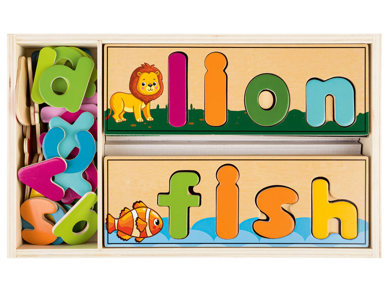 Holzpüzzle mit den Wörtern 'lion' und 'fish'.