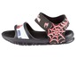 Schwarze Sandalen mit Spiderman-Motiv.