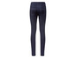 Dunkelblaue Skinny Jeans, Ansicht von hinten.