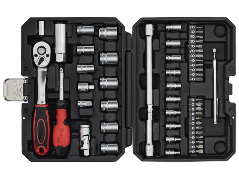 Eine Werkzeugsatz mit Ratsche, Schraubendreher und Bits von Powerfix Pro