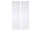 Zwei weiße Vorhänge mit Ösen.