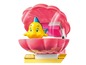 Eine rosa Muschel mit einem gelben Fisch von LEGO Disney Princess.