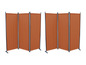 Zwei orangefarbene Raumteiler mit je drei Paneelen.