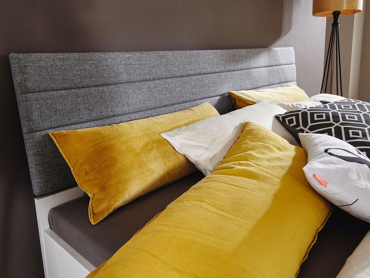 RAUCH ORANGE Scala - Futonbett (Polster-Kopfteil,6 Schubkästen, Alpinweiß, 160x200cm) – Bild 4 von 4