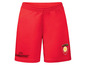 Rote Fußballshorts mit dem UEFA Euro 2020-Logo und dem deutschen Wappen.