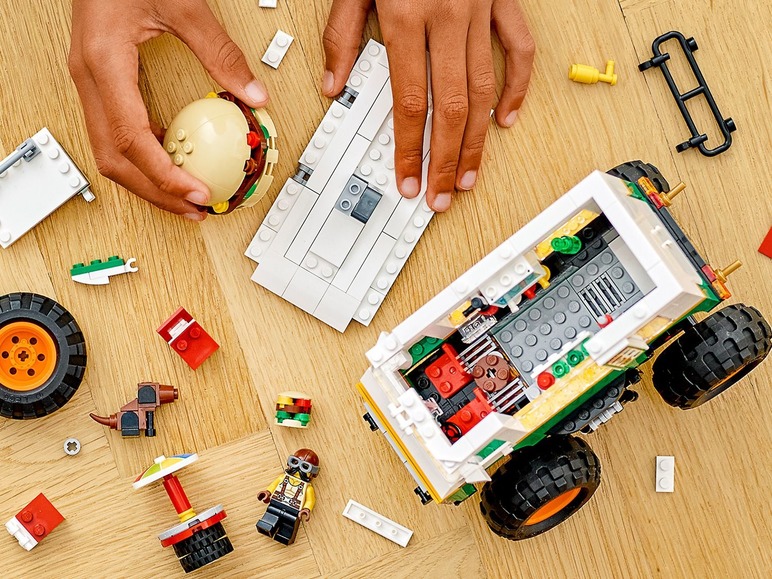 Gehe zu Vollbildansicht: LEGO® Creator 31104 »Burger-Monster-Truck« - Bild 11