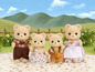 Eine Calico Critters-Familie von Bären in verschiedenen Outfits