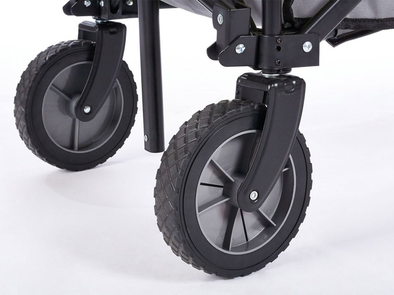 Zwei große Reifen mit Profil für einen faltbaren Wagen.