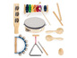 Ein Kinder-Xylophon, Tamburin, Maracas, Dreieck und andere Musikinstrumente.