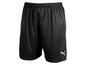 Schwarze Sport Shorts mit weißen Akzenten von Puma.