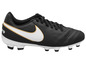 Schwarze Nike Fussballschuhe mit weißem Swoosh