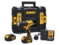 Eine DeWalt XR-Bohrmaschine mit zwei Akkus und einem Ladegerät