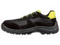 Schwarze Sicherheitsschuhe mit gelben Akzenten.