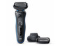 Braun Series 5 Rasierer mit zusätzlichem Scherkopf und Ladestation.