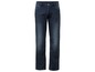 Eine dunkelblaue Jeanshose für Herren.