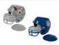 Zwei NFL-Helme mit Snackbehältern.