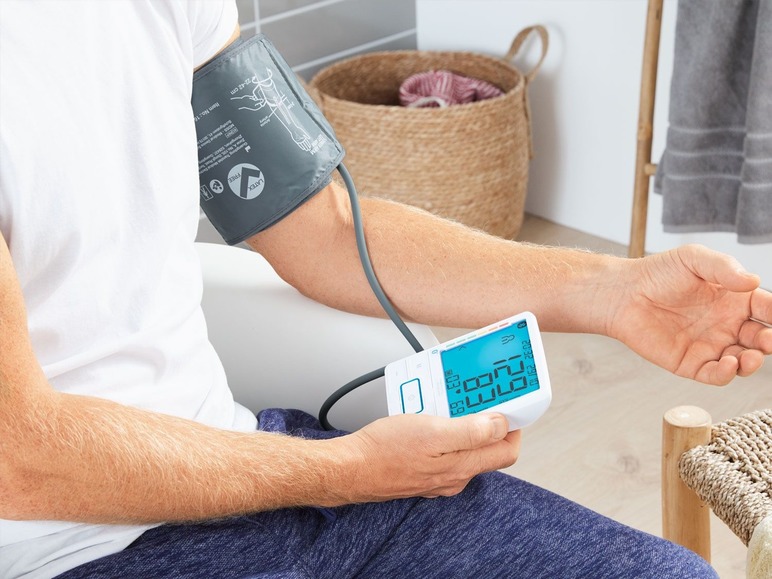 Gehe zu Vollbildansicht: SILVERCREST® Oberarm-Blutdruckmessgerät - Bild 2
