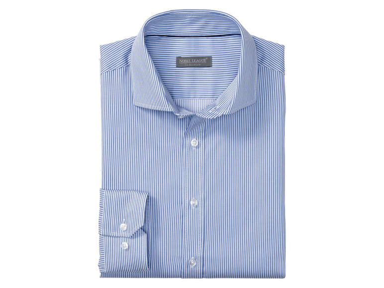 Ein gestreiftes, hellblaues Hemd von Nobel League.
