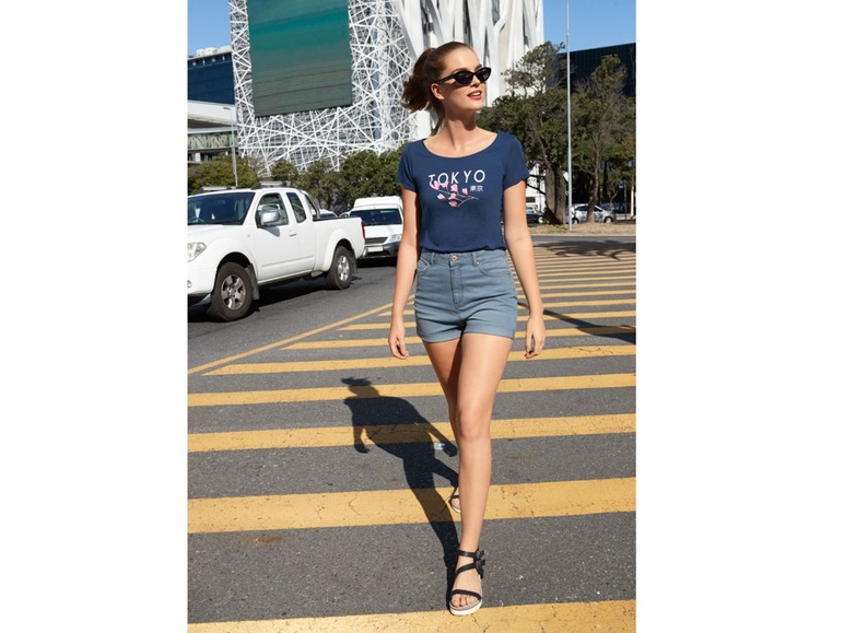 Gehe zu Vollbildansicht: ESMARA® Jeansshorts Damen, mit Reißverschluss, 5-Pocket-Style, mit Baumwolle und Elasthan - Bild 6