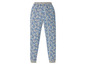 Graue Pyjamahose mit blauem Blumenmuster.