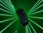 Razer Maus vor grünem Laserlicht Hintergrund