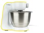 Eine gelbe und weiße Bosch Küchenmaschine mit einer Edelstahlschüssel.