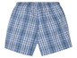 Blaue karierte Boxershorts.