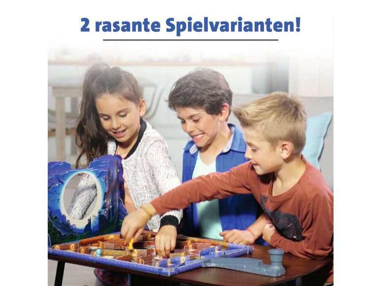 Kinder spielen ein Brettspiel mit einem Burgthema.