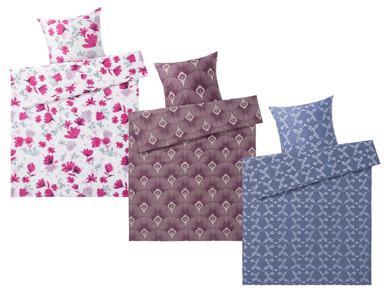 Drei verschiedene Bettbezüge mit Blumen- und geometrischen Mustern.