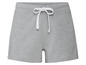 Graue Shorts mit weißem Kordelzug.