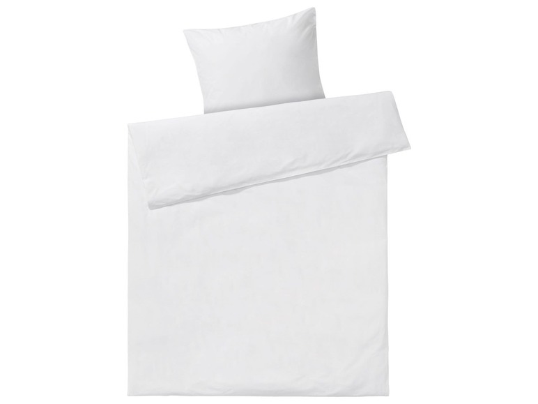 Weißer Bettbezug mit passendem Kissenbezug