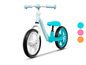 Ein blaues Laufrad der Marke Lionelo