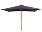 Ein Sonnenschirm mit dunkelgrauem Schirm und Holzmast.