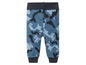Babyhose mit Camouflage-Muster.