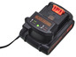 Ein schwarzes Black+Decker 18V Lithium-Ionen-Ladegerät.