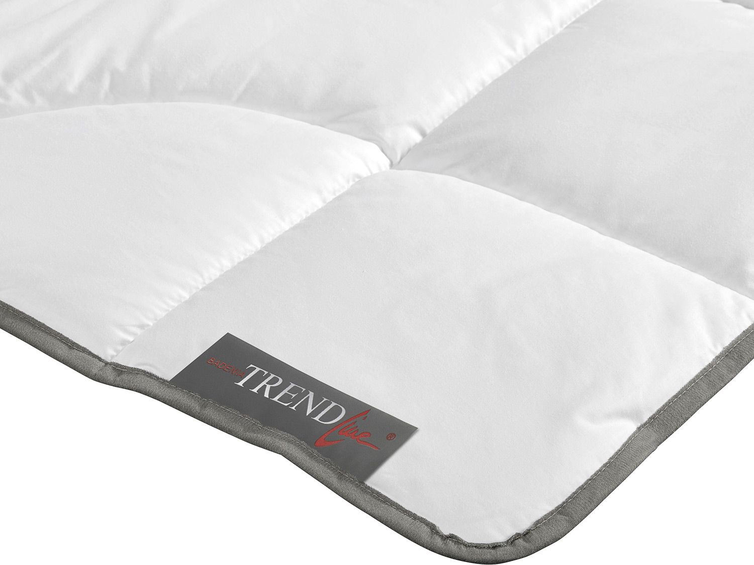 Thumbnail - BADENIA TRENDLINE Ganzjahresbettdecke TENCEL™, medium (135x200 cm)