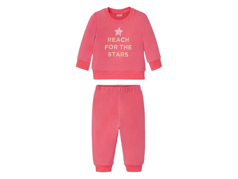 Rosa Baby Jogginganzug mit dem Aufdruck 'Reach for the stars'.