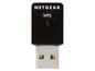 Ein schwarzer Netgear USB-Adapter mit WPS-Taste.