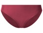 Rote Bikinihose.