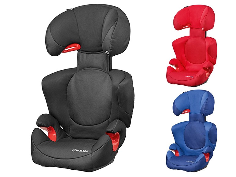 Drei Maxi-Cosi Autositze in Schwarz, Rot und Blau.