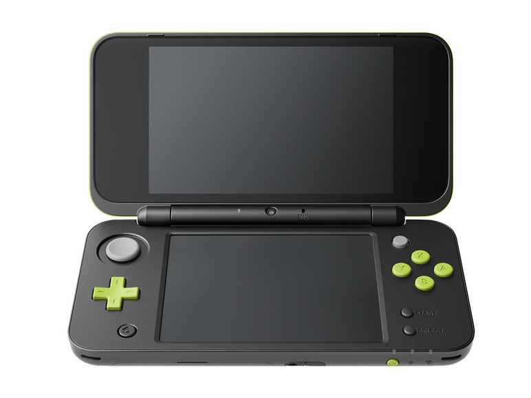 Gehe zu Vollbildansicht: Nintendo New Nintendo 2DS XL, inklusive Mario Kart 7, DS und 3DS kompatibel, Schwarz/Grün - Bild 3